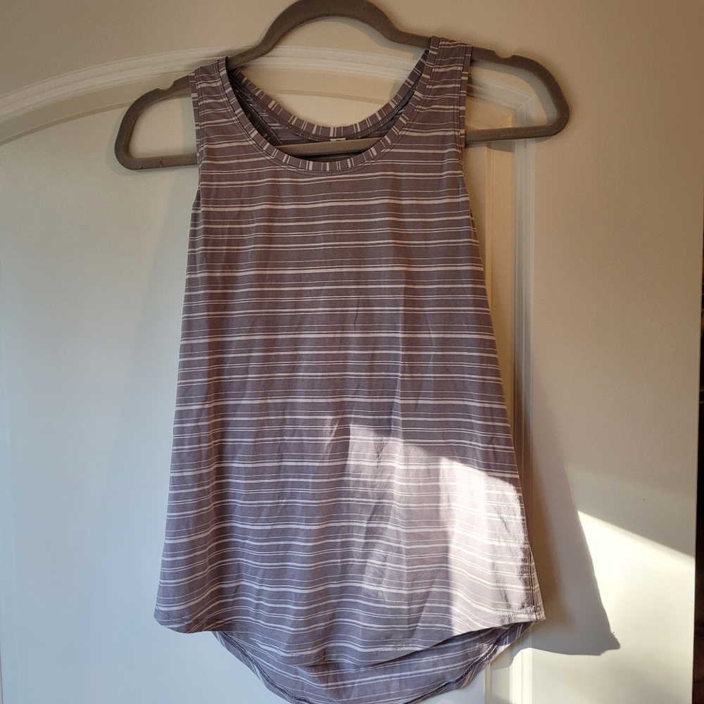 Lululemon tank